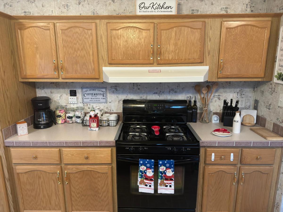 Spacious Cozy Getaway ! King Bed, Game Room, Out Door Patio Cairo Eksteriør billede