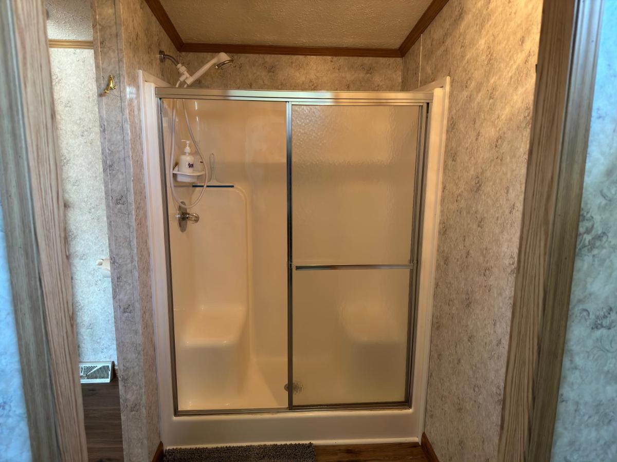 Spacious Cozy Getaway ! King Bed, Game Room, Out Door Patio Cairo Eksteriør billede